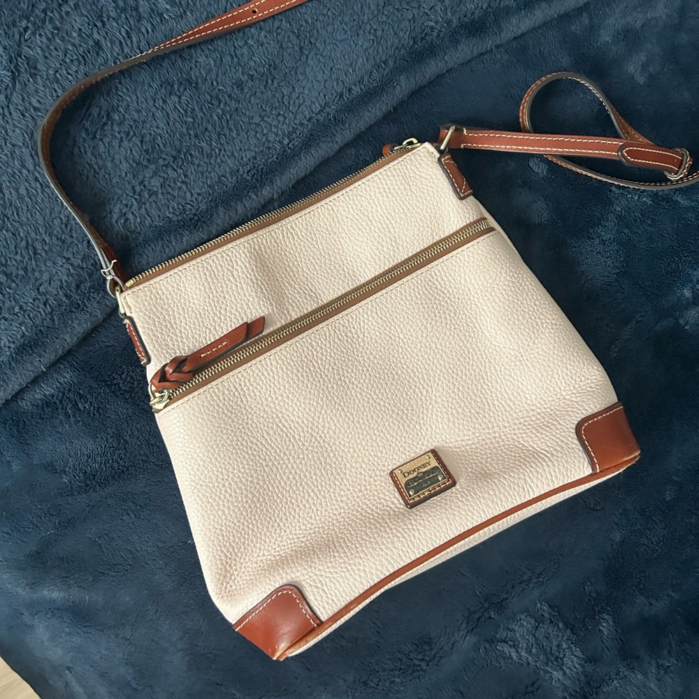 Dooney & Bourke Light Pink Pebble Crossbody Purse